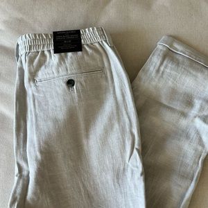 Banana Republic Mens Linen-Blend Mason Athletic-Tapered Fit